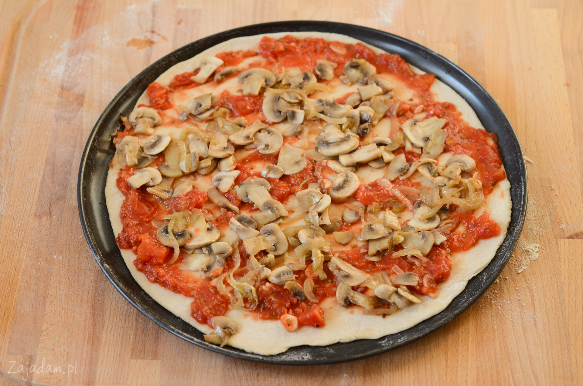 Przepis Na Pizze Z Pieczarkami I Tymiankiem Bez Oregano Pizza z pieczarkami - Najlepszy przepis