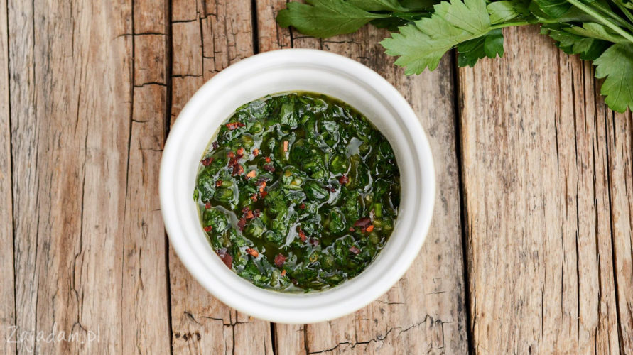 Argentyński sos chimichurri