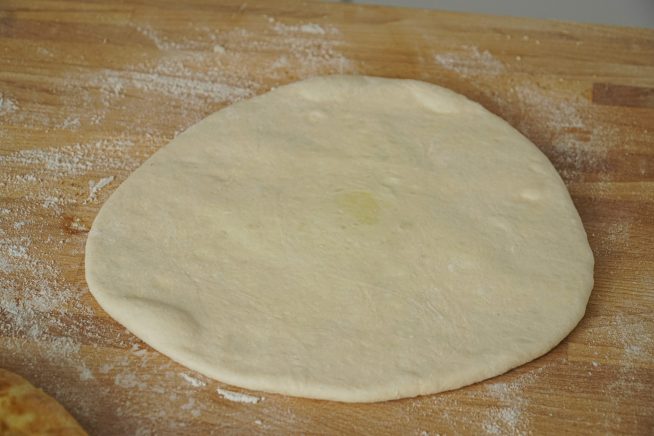 Chaczapuri gruzińskie (khachapuri) - przepis